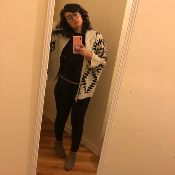 Monica - Picture 4 of 4